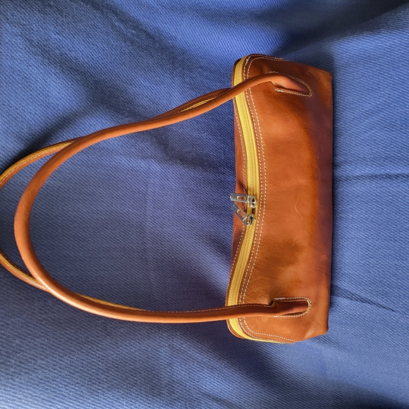 Vera Pelle Tan Leather Shoulder Bag - Picture 2 of 12